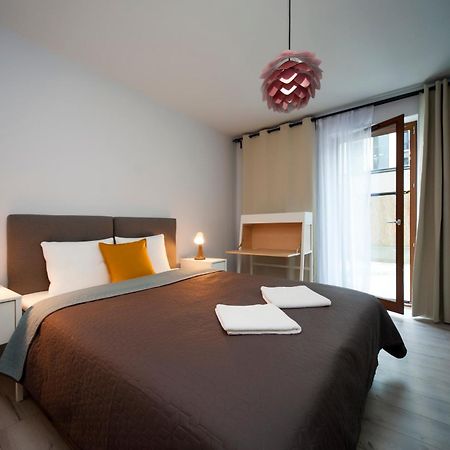 Very Berry - Maratonska 3 - Business Apartment, Garden, Check In 24H Poznań Extérieur photo