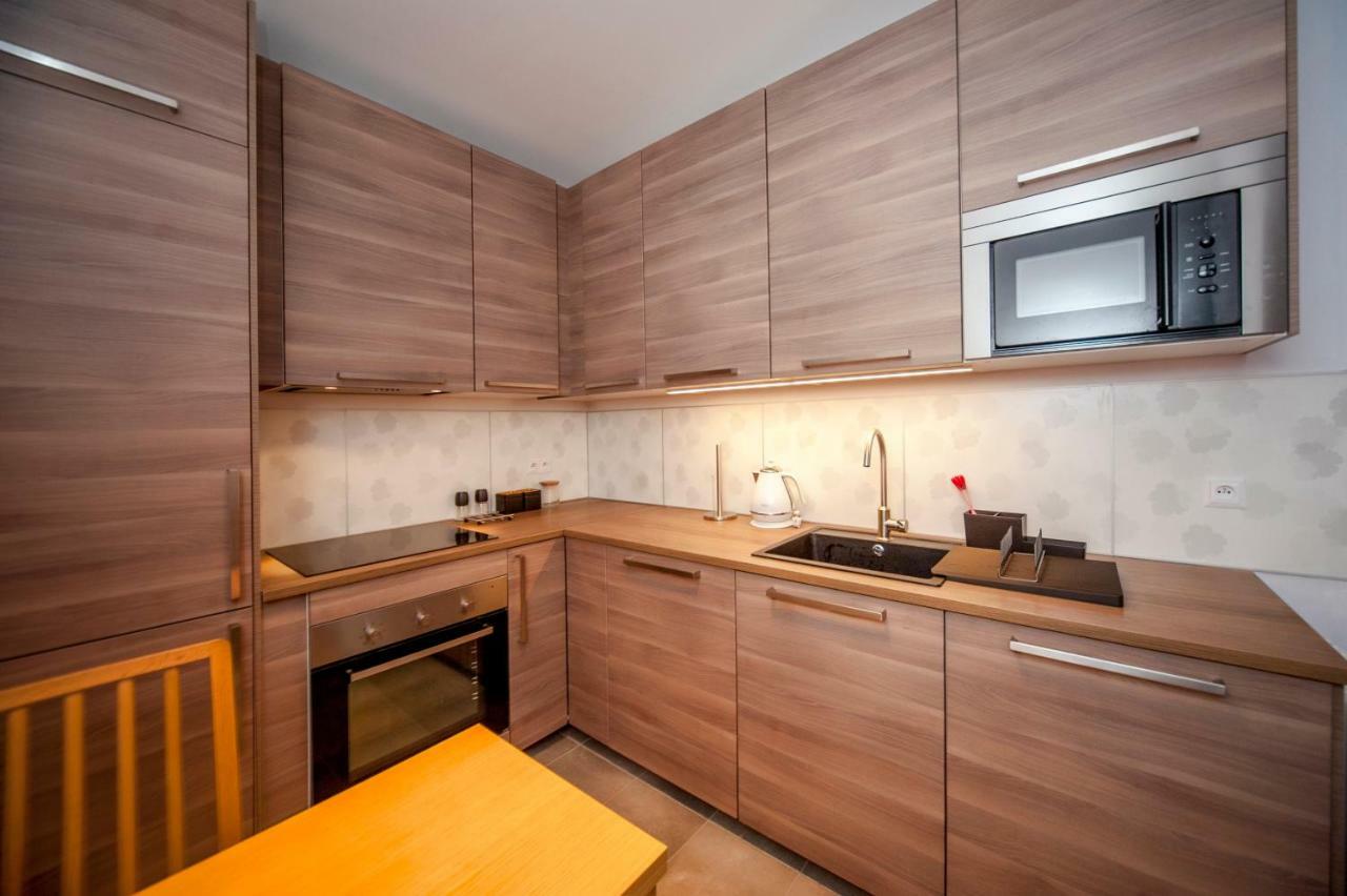 Very Berry - Maratonska 3 - Business Apartment, Garden, Check In 24H Poznań Extérieur photo