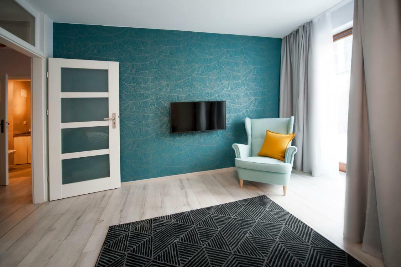 Very Berry - Maratonska 3 - Business Apartment, Garden, Check In 24H Poznań Extérieur photo