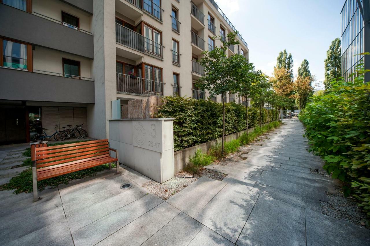Very Berry - Maratonska 3 - Business Apartment, Garden, Check In 24H Poznań Extérieur photo